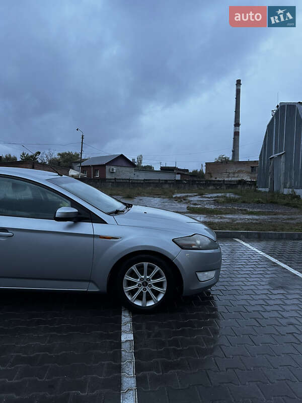 Седан Ford Mondeo 2007 в Виннице
