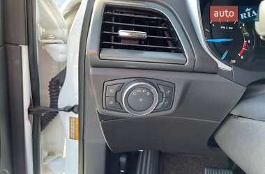 Седан Ford Mondeo 2015 в 