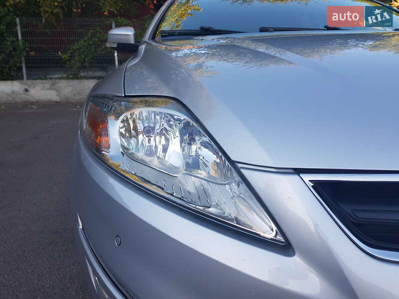 Универсал Ford Mondeo 2013 в Ровно