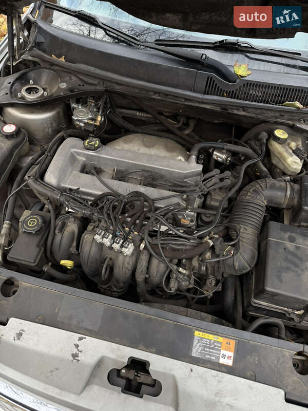 Лифтбек Ford Mondeo 2006 в Сумах