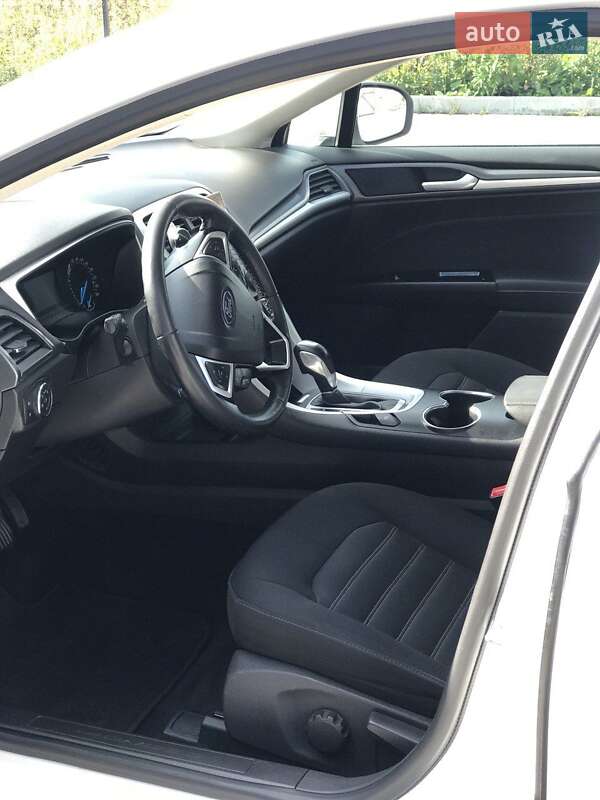 Лифтбек Ford Mondeo 2017 в Львове фото 8 Лифтбек Ford Mondeo 2017 в Львове