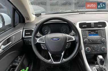 Лифтбек Ford Mondeo 2017 в 