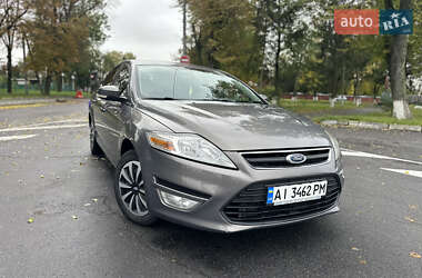 Седан Ford Mondeo 2011 в 