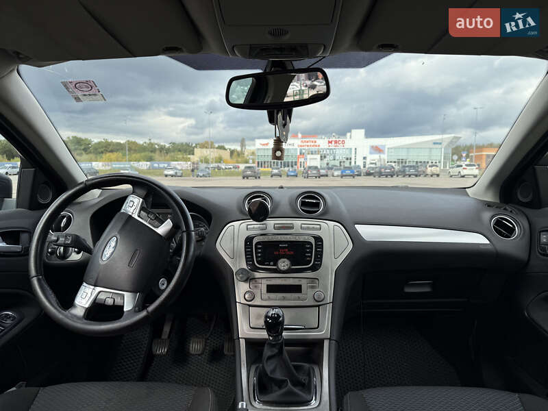 Лифтбек Ford Mondeo 2007 в Киеве