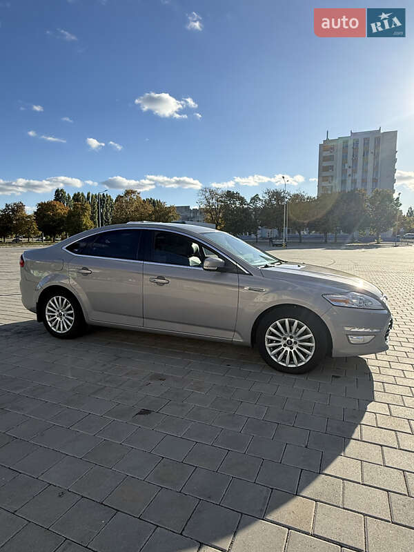 Седан Ford Mondeo 2012 в Черкассах