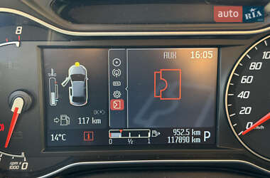 Седан Ford Mondeo 2012 в 