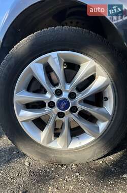 Седан Ford Mondeo 2011 в 