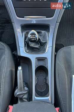 Седан Ford Mondeo 2011 в 