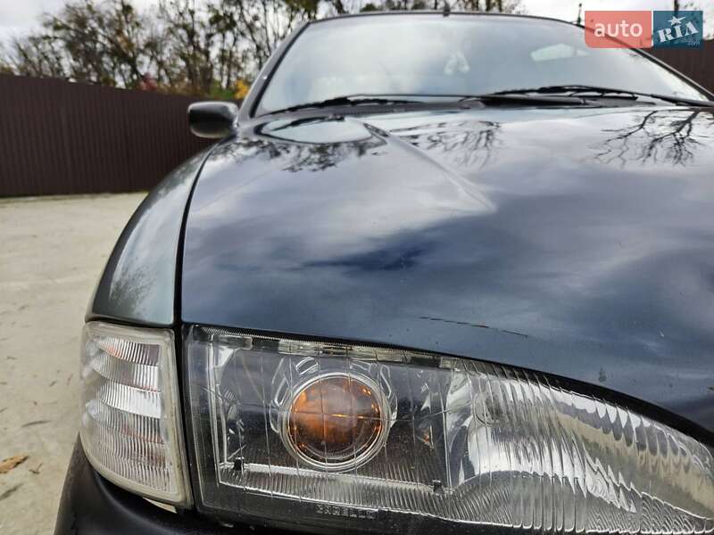 Седан Ford Mondeo 1993 в Обухове