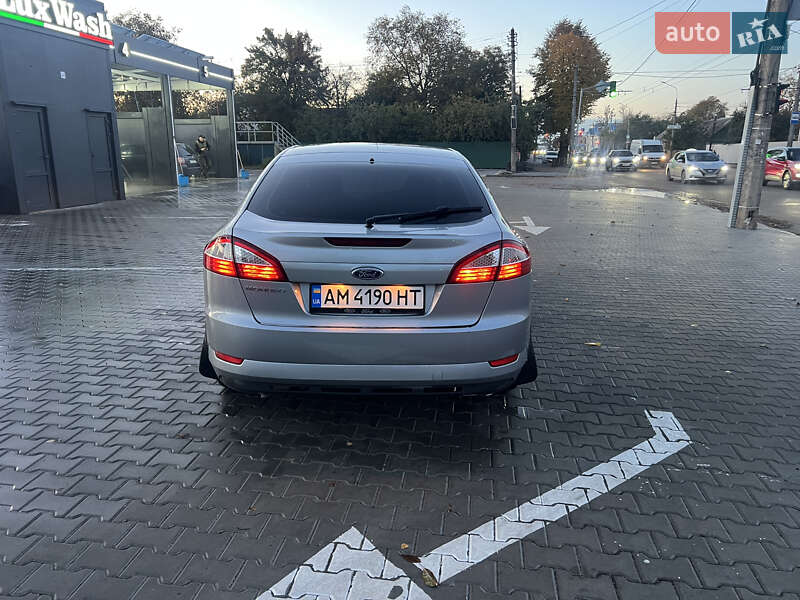 Лифтбек Ford Mondeo 2009 в Славгороде