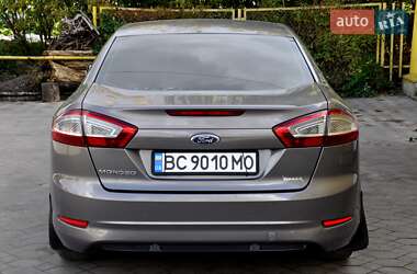 Седан Ford Mondeo 2011 в 