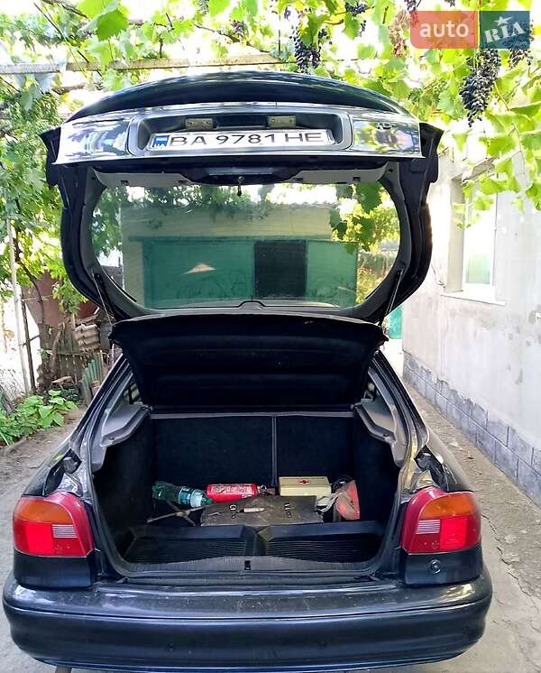 Лифтбек Ford Mondeo 1995 в Бобринце