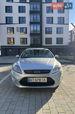 Седан Ford Mondeo 2011 в 