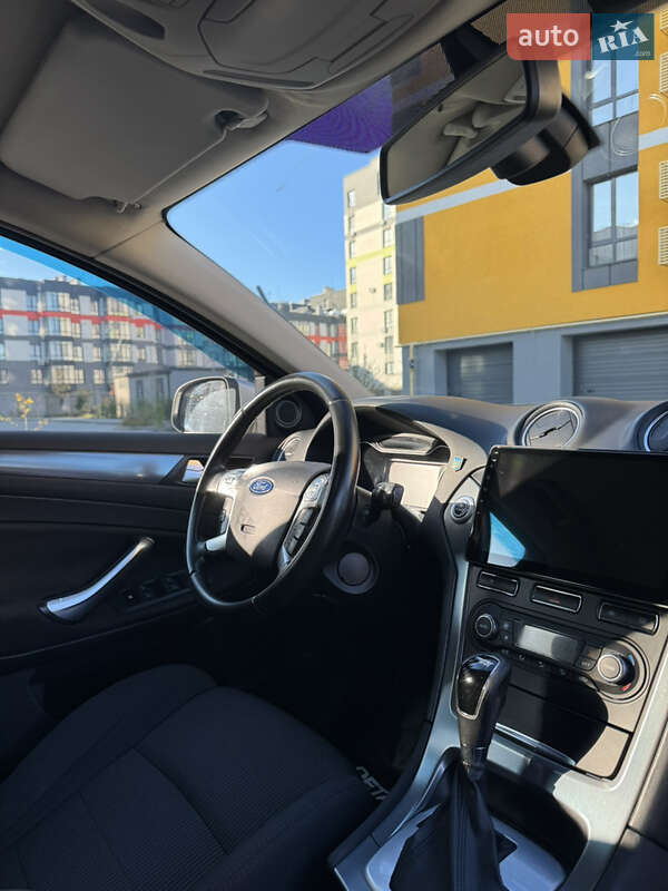 Седан Ford Mondeo 2011 в Ивано-Франковске