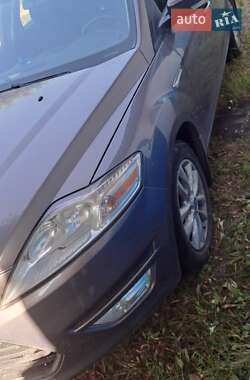 Седан Ford Mondeo 2011 в  фото 6 Седан Ford Mondeo 2011 в