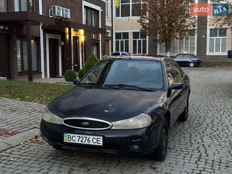 Ліфтбек Ford Mondeo 1997 в 