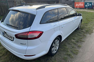 Універсал Ford Mondeo 2012 в 
