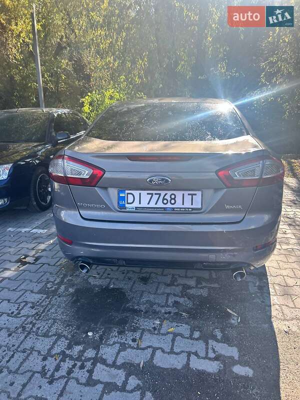 Седан Ford Mondeo 2012 в Хмельницькому