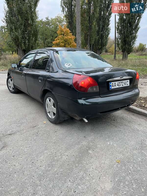 Седан Ford Mondeo 1998 в Киеве