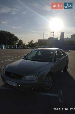 Лифтбек Ford Mondeo 2001 в 