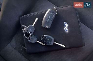 Универсал Ford Mondeo 2002 в 