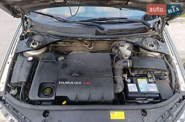 Универсал Ford Mondeo 2003 в  фото 33 Универсал Ford Mondeo 2003 в