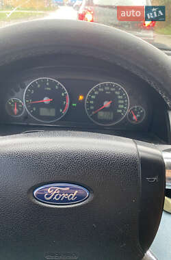 Седан Ford Mondeo 2006 в  фото 6 Седан Ford Mondeo 2006 в