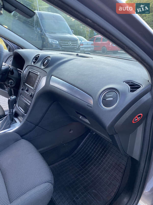 Универсал Ford Mondeo 2012 в Ровно