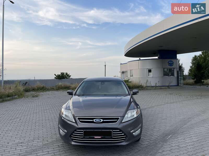Лифтбек Ford Mondeo 2010 в Тернополе фото Лифтбек Ford Mondeo 2010 в Тернополе