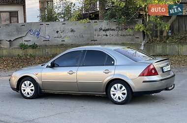 Седан Ford Mondeo 2002 в  фото 5 Седан Ford Mondeo 2002 в