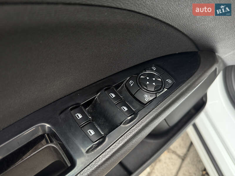 Седан Ford Mondeo 2015 в Житомире фото 20 Седан Ford Mondeo 2015 в Житомире