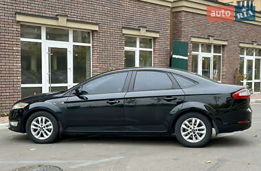 Седан Ford Mondeo 2011 в  фото 10 Седан Ford Mondeo 2011 в