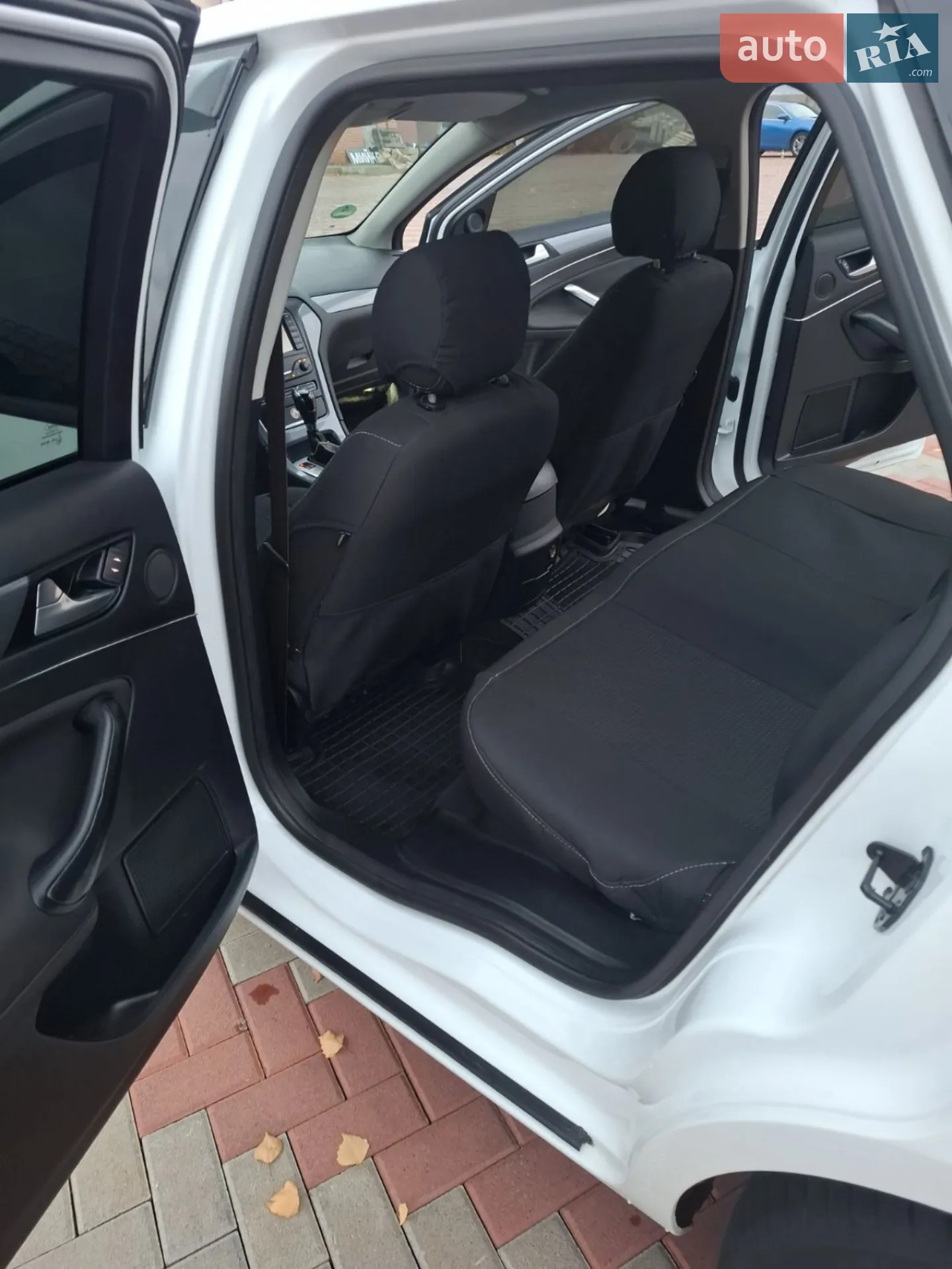 2012 Ford Mondeo - мініатюра 13