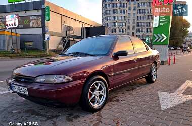 Седан Ford Mondeo 1993 в Киеве