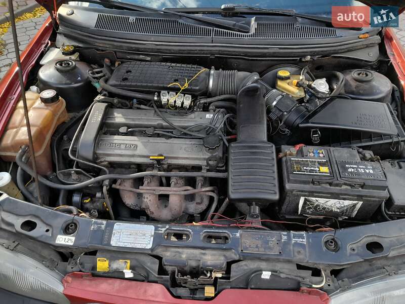 Седан Ford Mondeo 1993 в Луцке