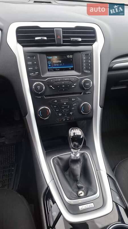 Лифтбек Ford Mondeo 2016 в Киеве