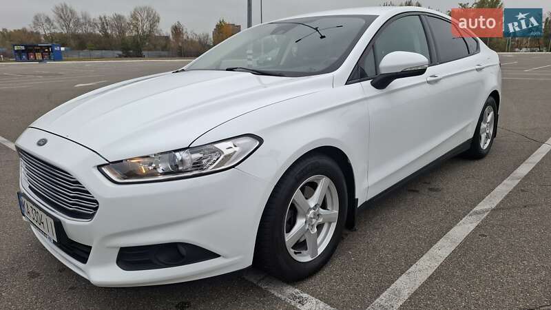 Лифтбек Ford Mondeo 2016 в Киеве