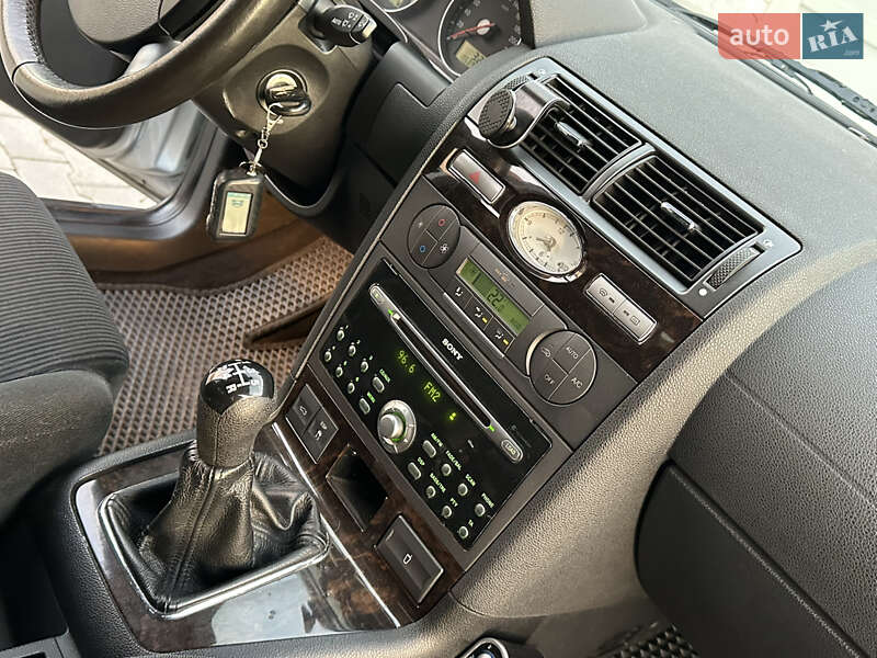 Седан Ford Mondeo 2005 в Одессе