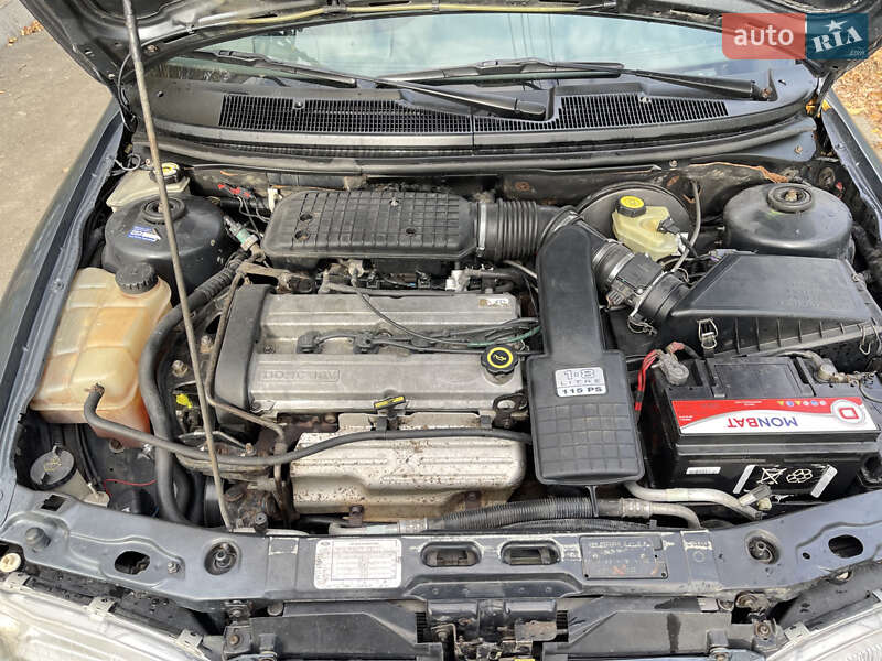 Лифтбек Ford Mondeo 1994 в Хмельницком