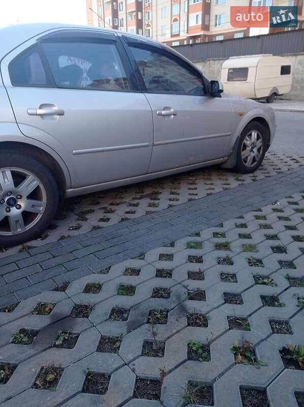 Седан Ford Mondeo 2003 в Києві