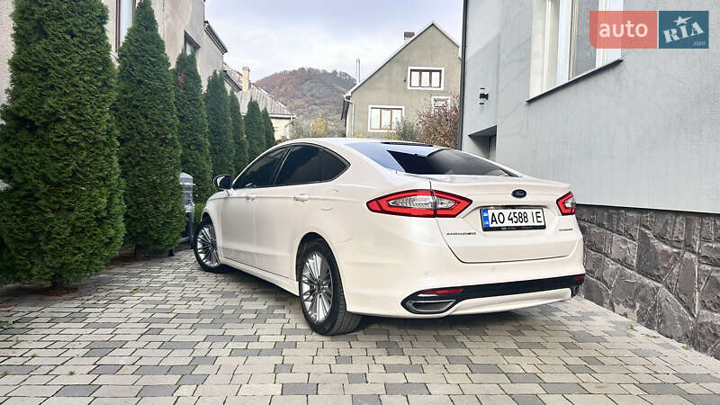 Седан Ford Mondeo 2016 в Мукачево