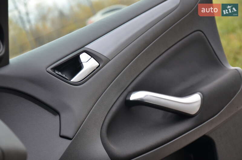 Седан Ford Mondeo 2013 в Дрогобыче