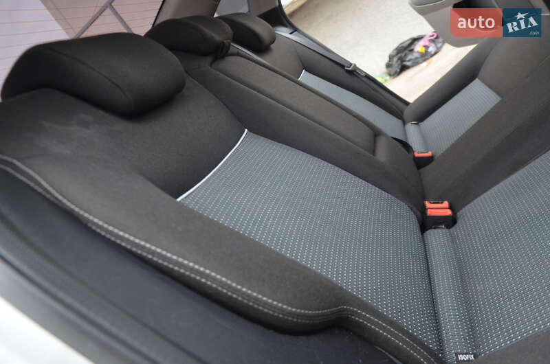 Седан Ford Mondeo 2013 в Дрогобыче