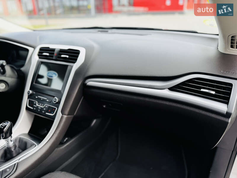 Універсал Ford Mondeo 2016 в Здолбуніві фото 43 Універсал Ford Mondeo 2016 в Здолбуніві