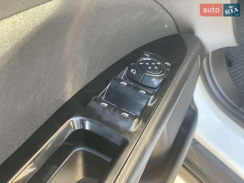 Универсал Ford Mondeo 2017 в Золочеве фото 35 Универсал Ford Mondeo 2017 в Золочеве