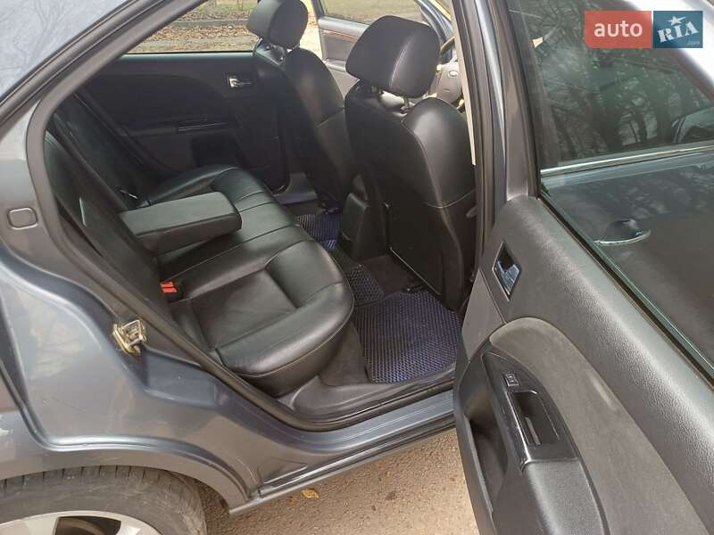 Лифтбек Ford Mondeo 2005 в Вольногорске фото 11 Лифтбек Ford Mondeo 2005 в Вольногорске