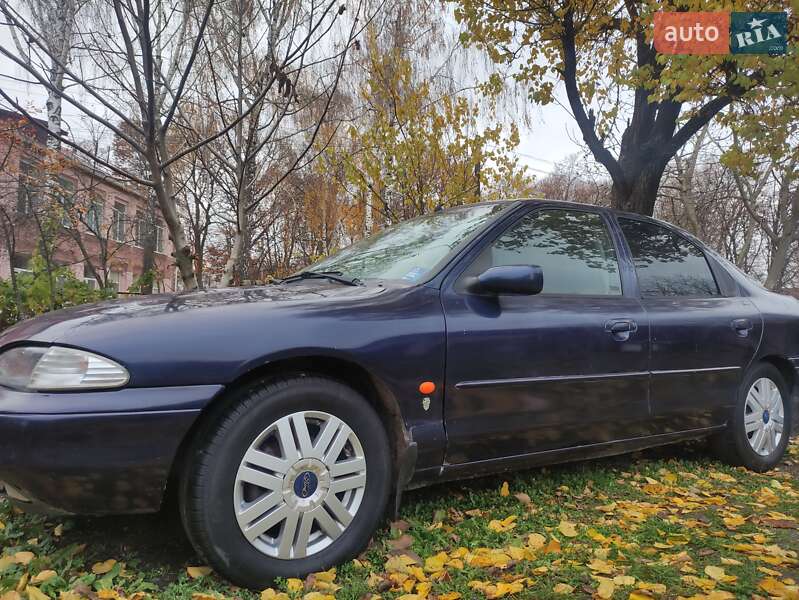 Лифтбек Ford Mondeo 1995 в Виннице