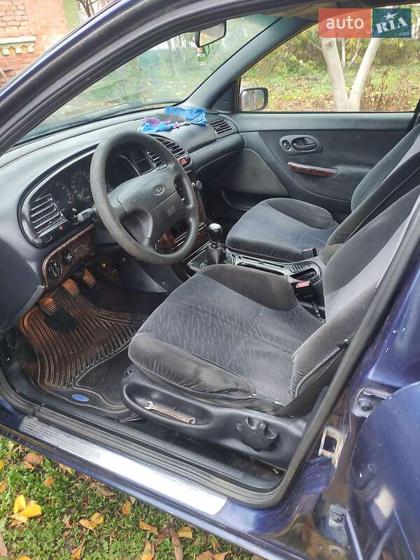 Лифтбек Ford Mondeo 1995 в Виннице