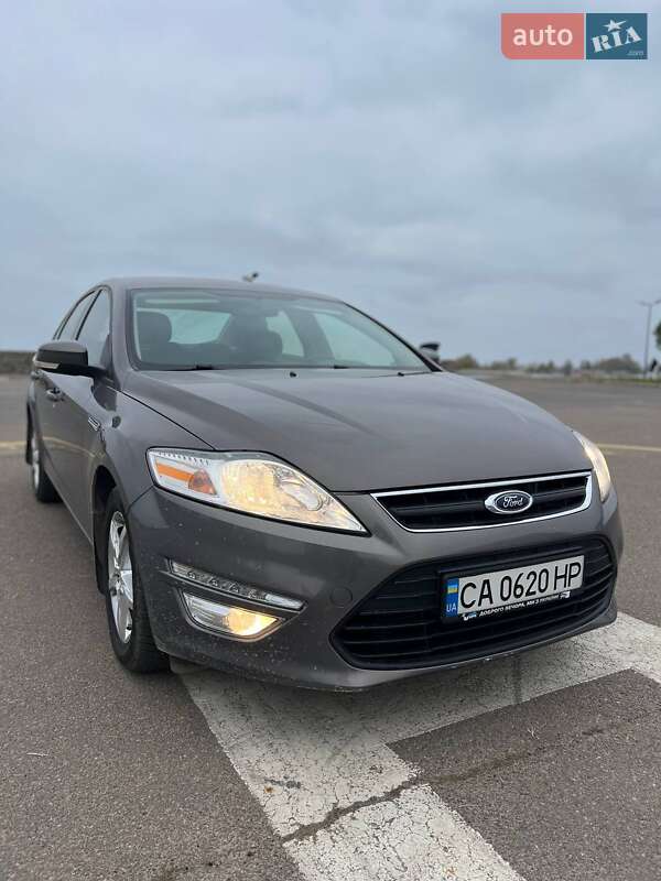 Седан Ford Mondeo 2012 в Черкассах