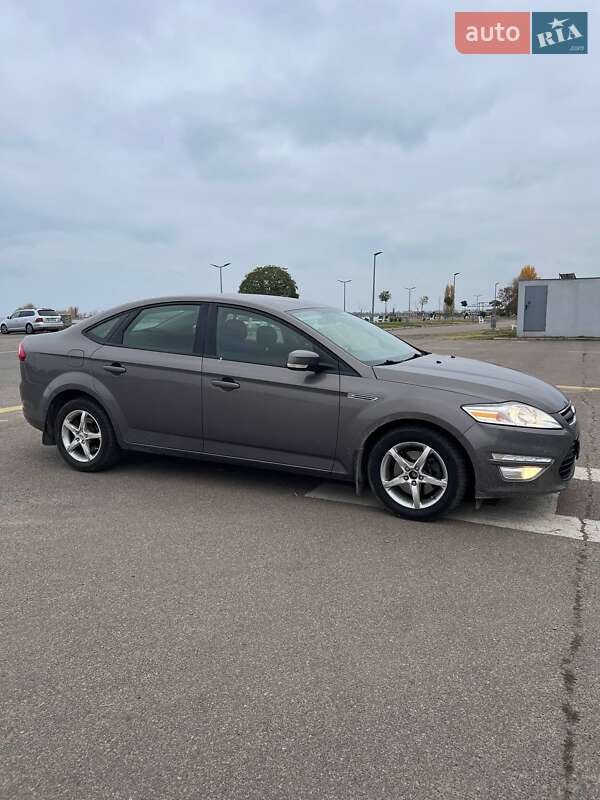 Седан Ford Mondeo 2012 в Черкассах